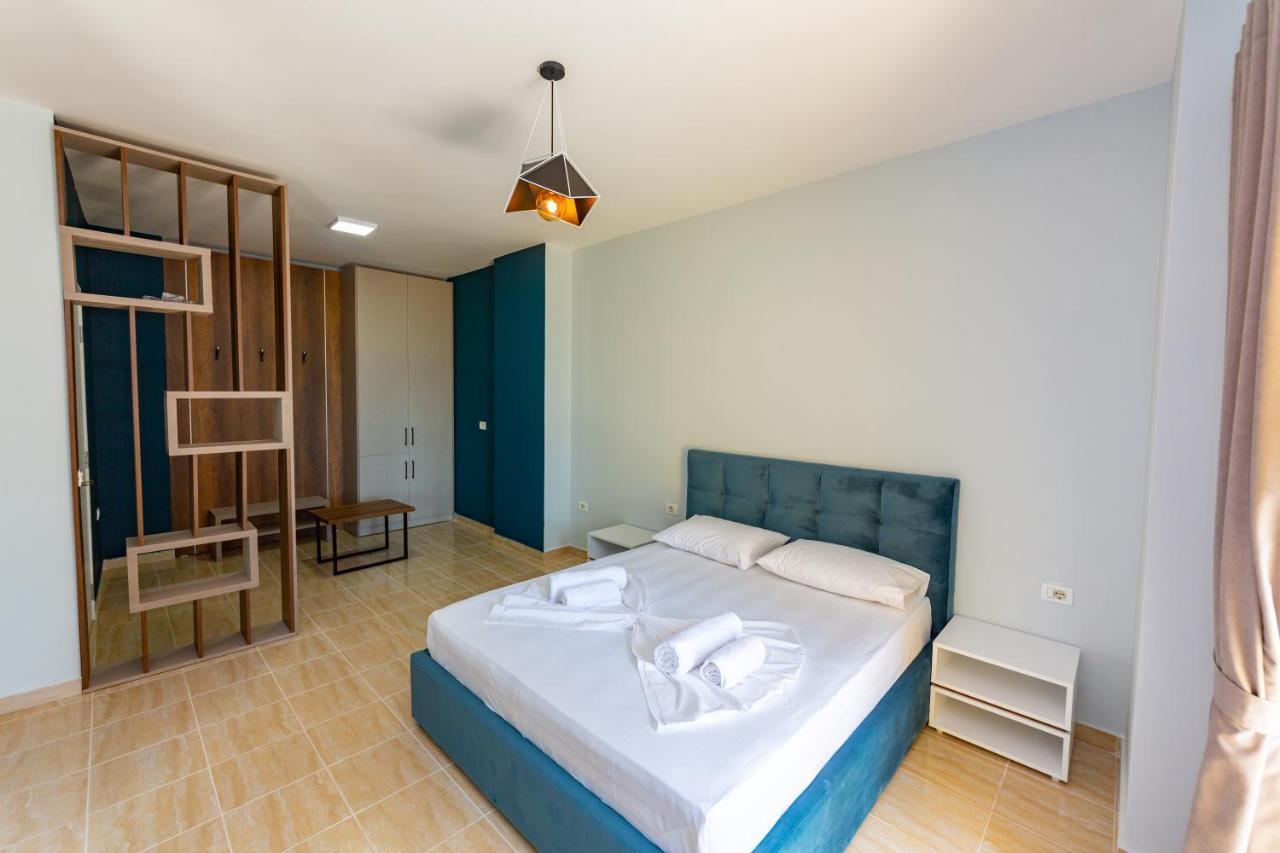 Ponari S Hotel Kryemëdhej 外观 照片