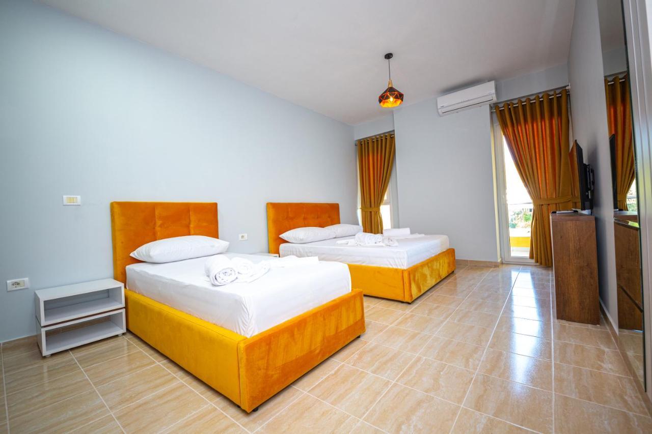 Ponari S Hotel Kryemëdhej 外观 照片