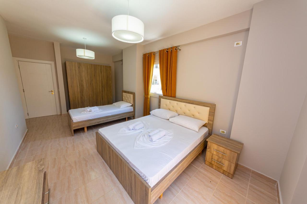 Ponari S Hotel Kryemëdhej 外观 照片