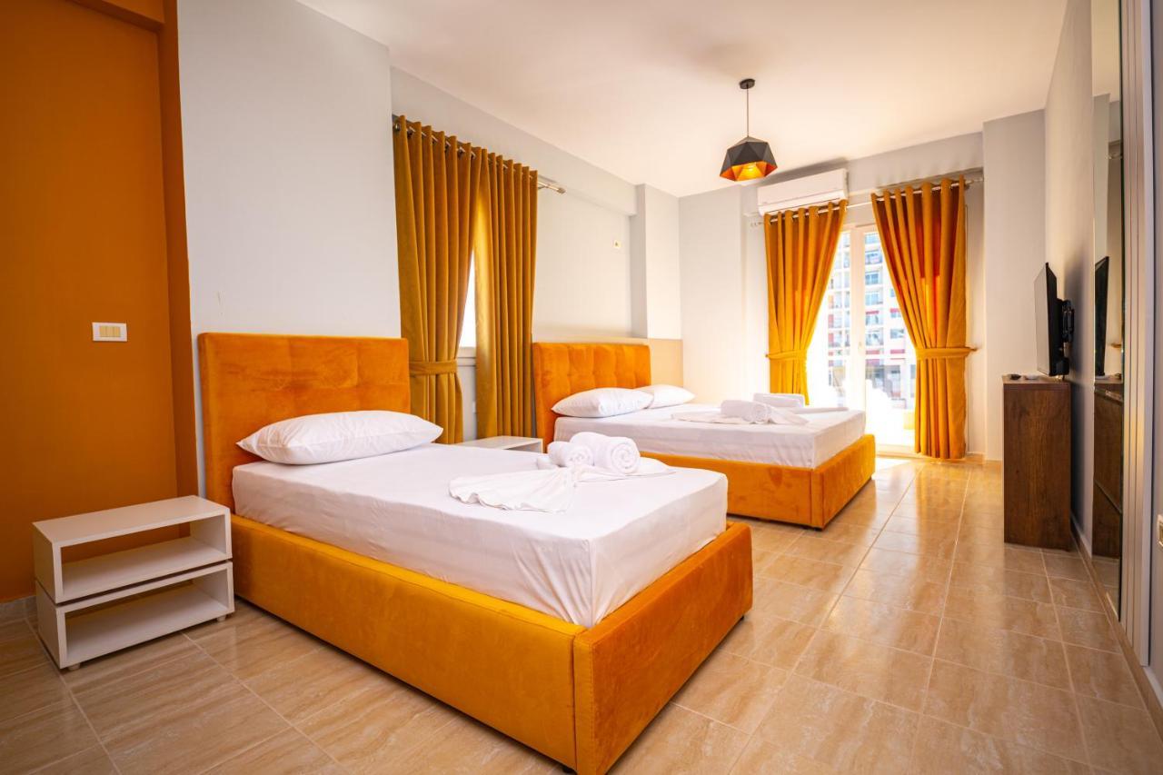 Ponari S Hotel Kryemëdhej 外观 照片