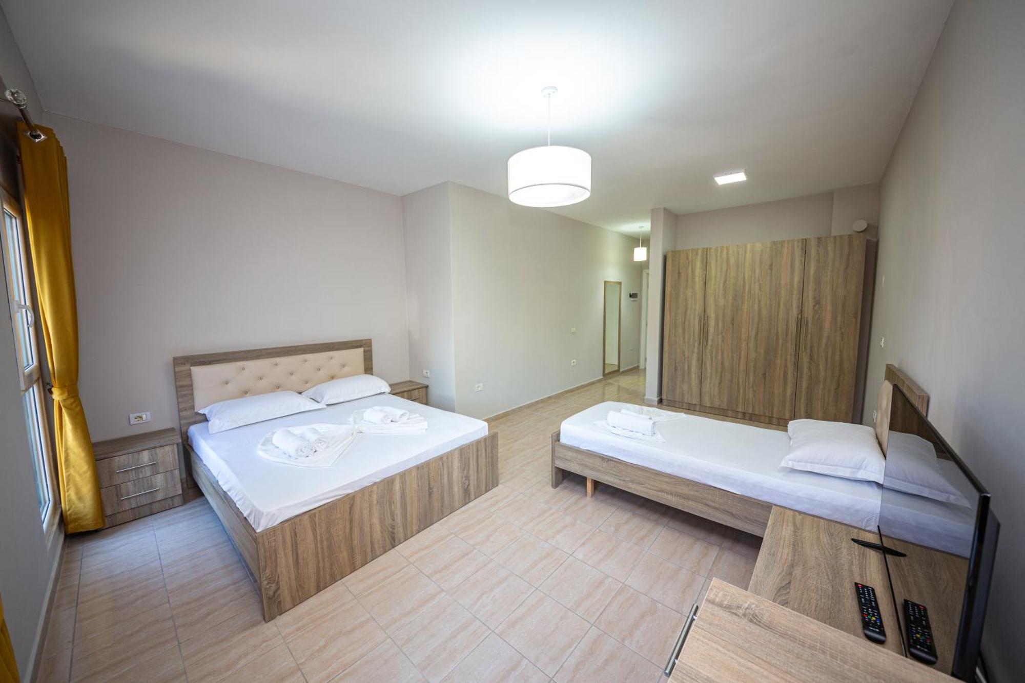 Ponari S Hotel Kryemëdhej 客房 照片