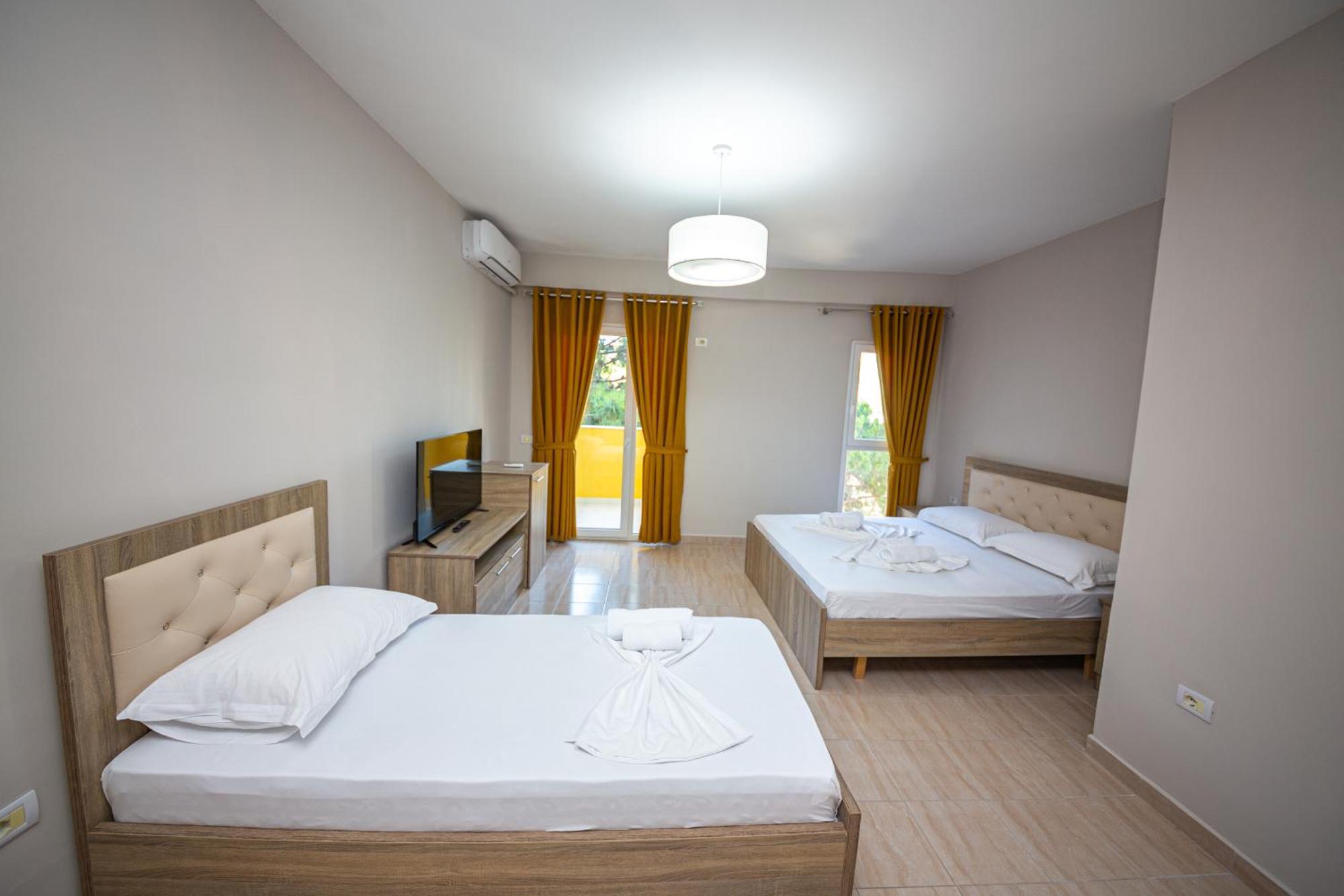 Ponari S Hotel Kryemëdhej 客房 照片