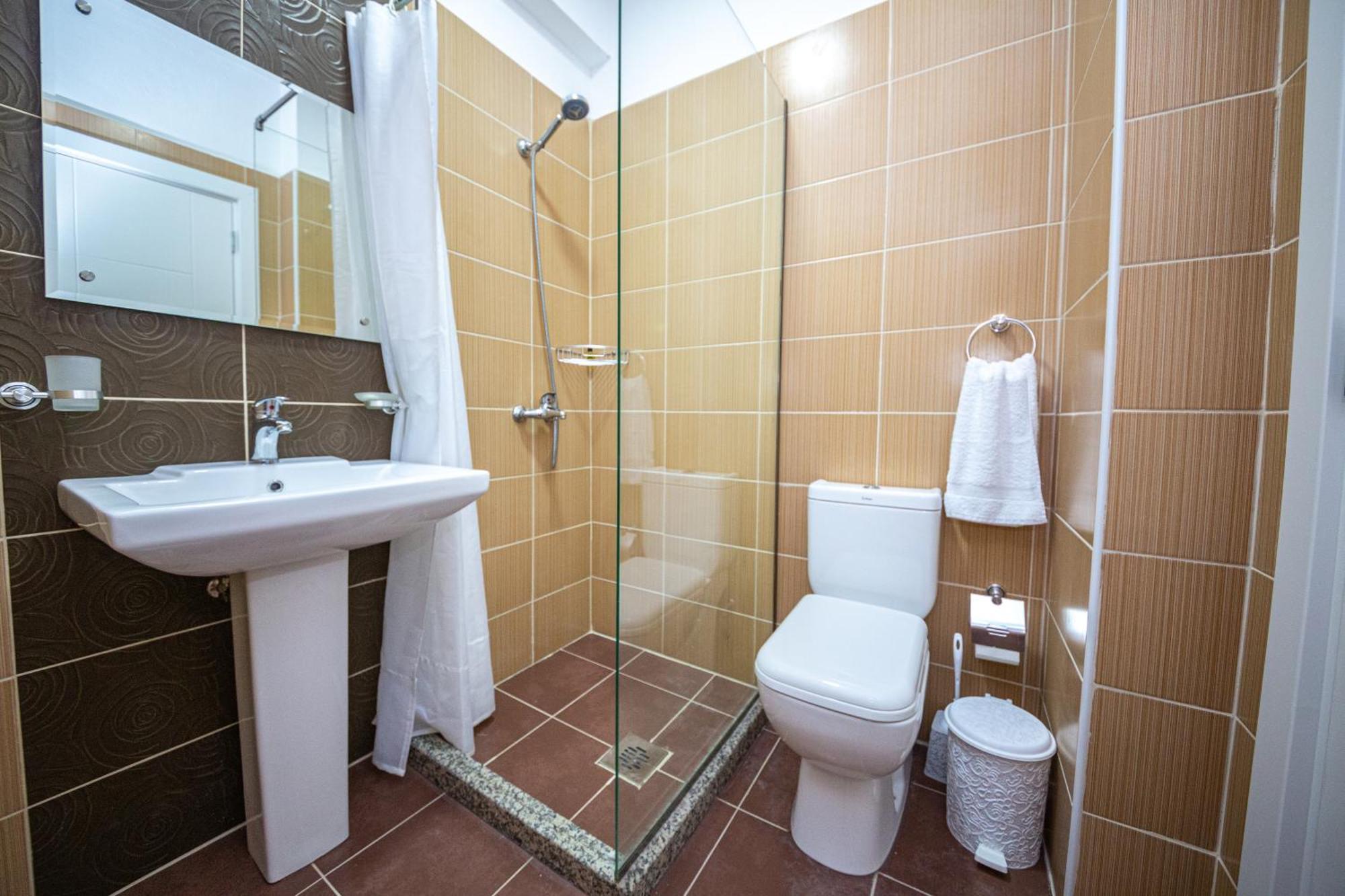 Ponari S Hotel Kryemëdhej 客房 照片